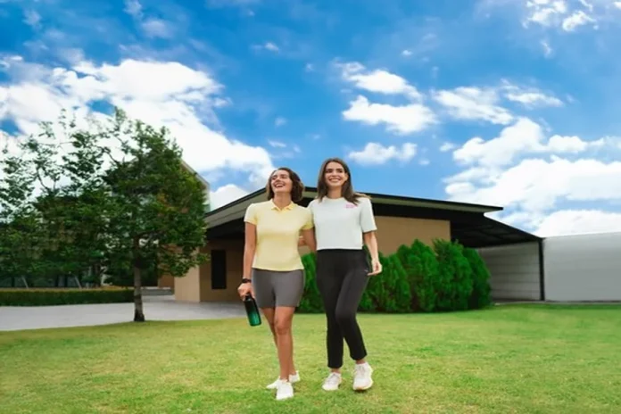 How Modern Activewear Blends Fashion with Function Activewear