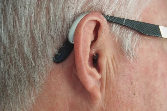Nearly Invisible Hearing Aids vs Behind-the-Ear Models Invisible Hearing