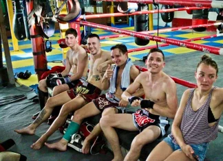 Muay Thai Gym with Basic in Thailand for Foreigner Muay Thai