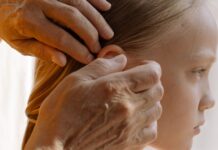 Cochlear Implants at a Hearing Clinic: Who Is a Suitable Candidate? cochlear implants