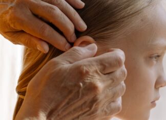 Cochlear Implants at a Hearing Clinic: Who Is a Suitable Candidate? cochlear implants